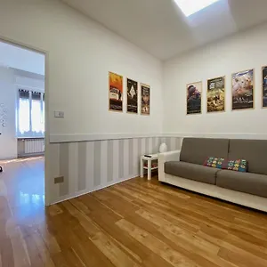  Apartment Casa Gomes Near Train Station, Fast To Duomo